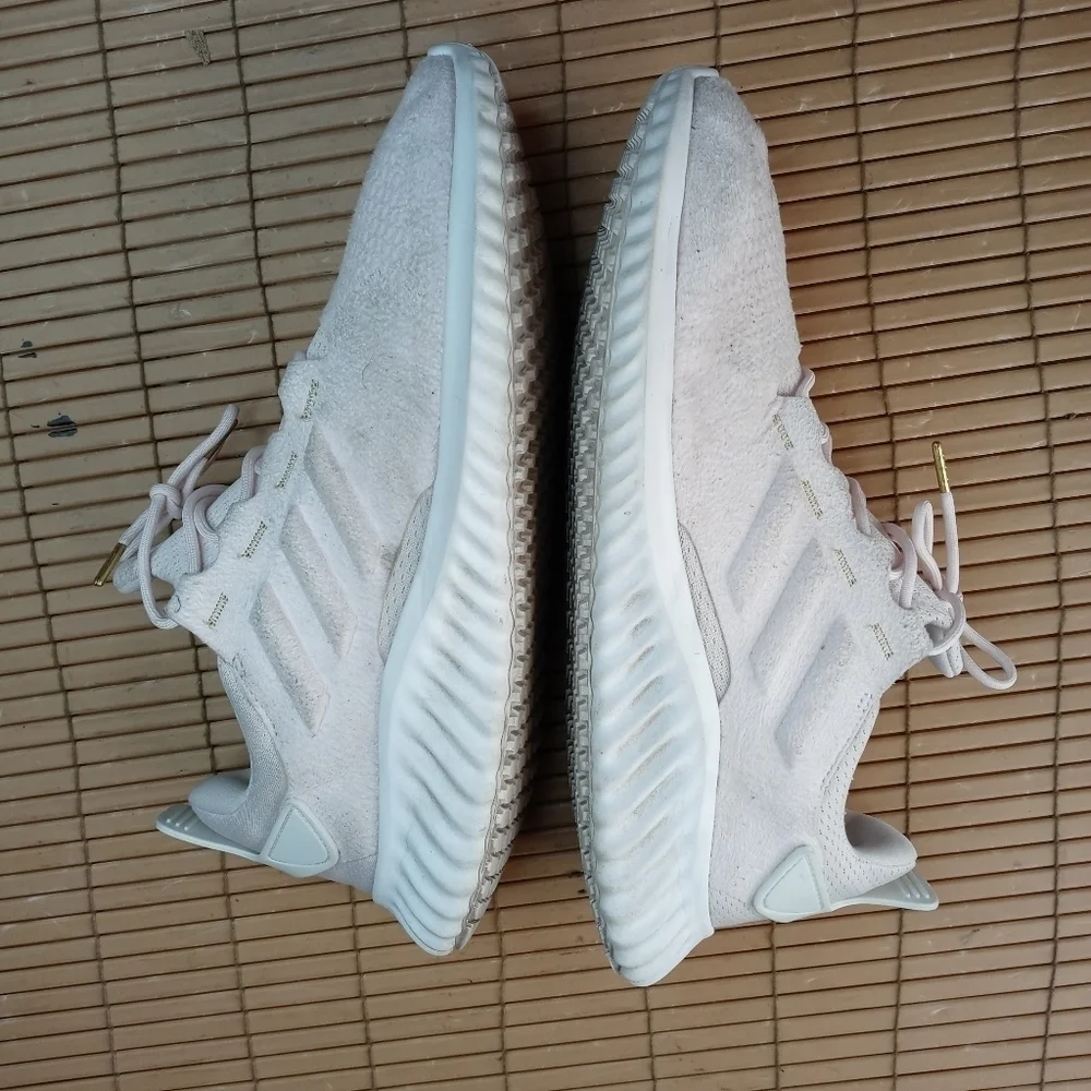 Adidas Alphabounce Cityrun B42297 Pink Running Shoes Sneakers Size EU 39. US men